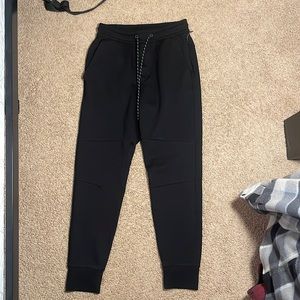 American Eagle Joggers!!